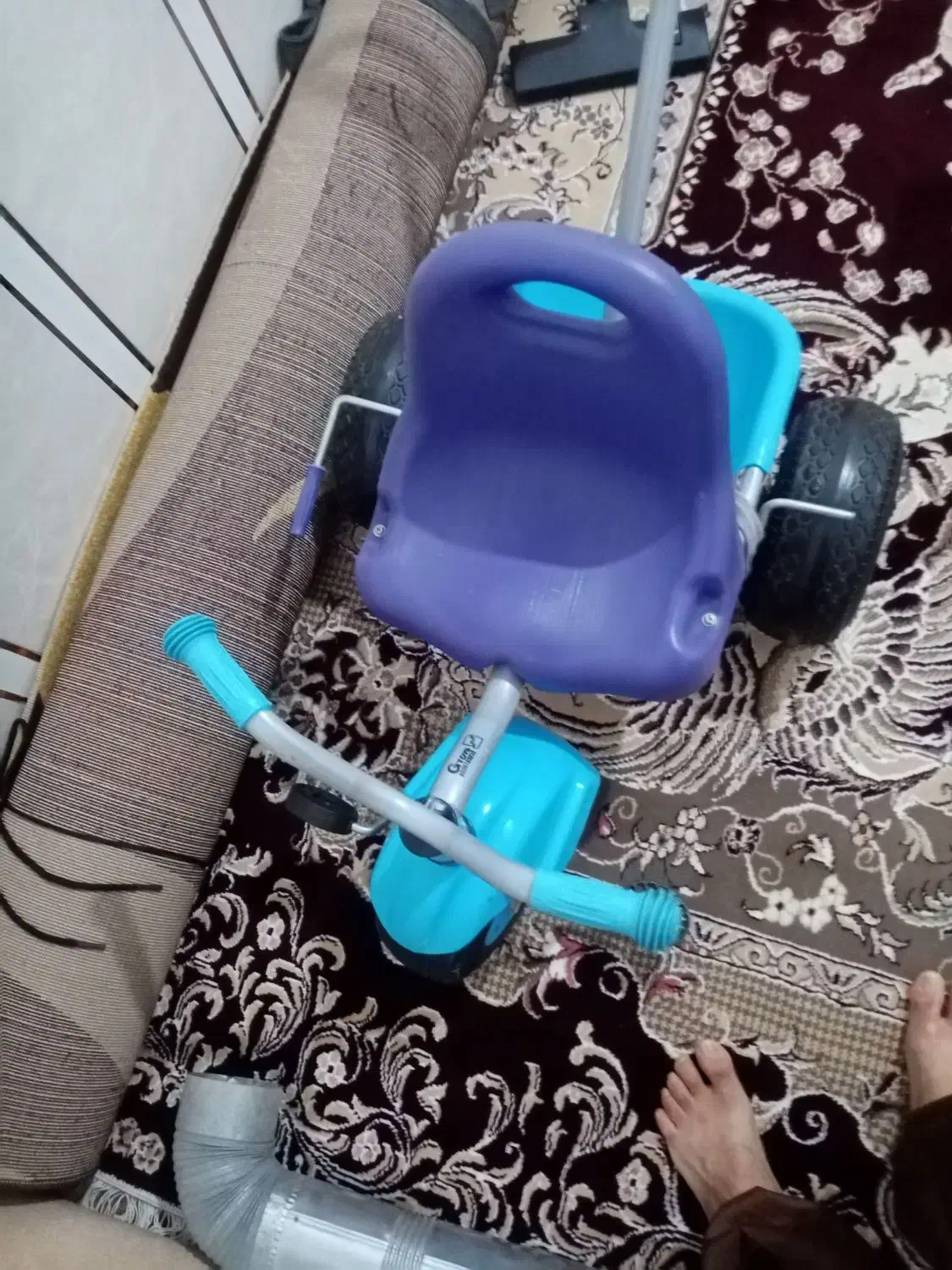 سه چرخه نو کالسکه روروک|اسباببازی بچه|شیراز, گچی|دیوار