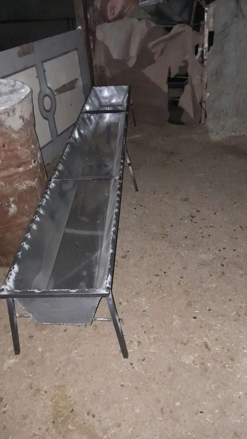 آبخورگوسفندی|حیوانات مزرعه|خرم‌آباد, |دیوار