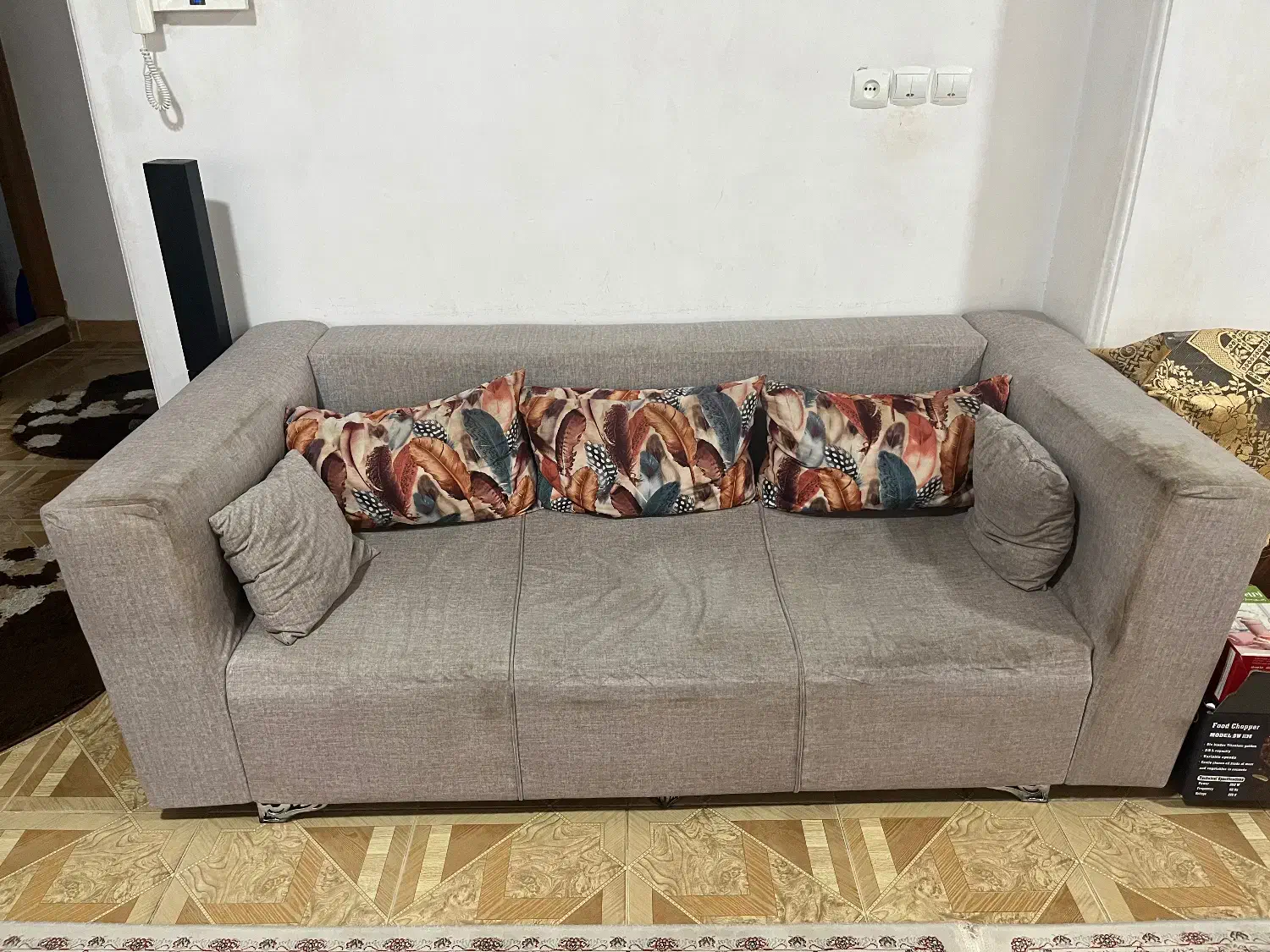 مبل ۷ نفره|مبلمان خانگی و میز عسلی|رشت, سیا اسطلخ|دیوار