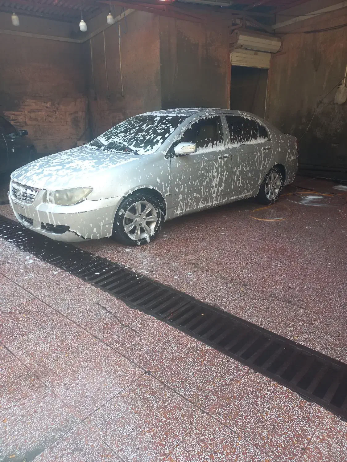 لیفان۶۲۰ cc ۱۶۰۰ مدل۹۰|خودرو سواری و وانت|تهران, فلسطین (میدان انقلاب)|دیوار