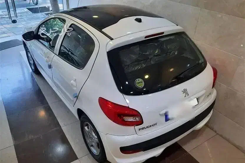 ۲۰۷ اتومات پانوراما سقف شیشه ای ارتقا یافته|خودرو سواری و وانت|تبریز, |دیوار