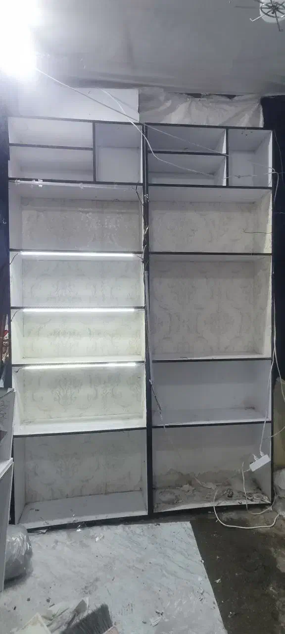 میز و ویترین|بوفه، ویترین، کنسول|سرعین, |دیوار