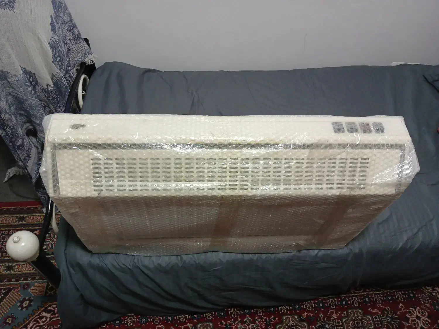 هود|هود|رشت, چمارسرا|دیوار