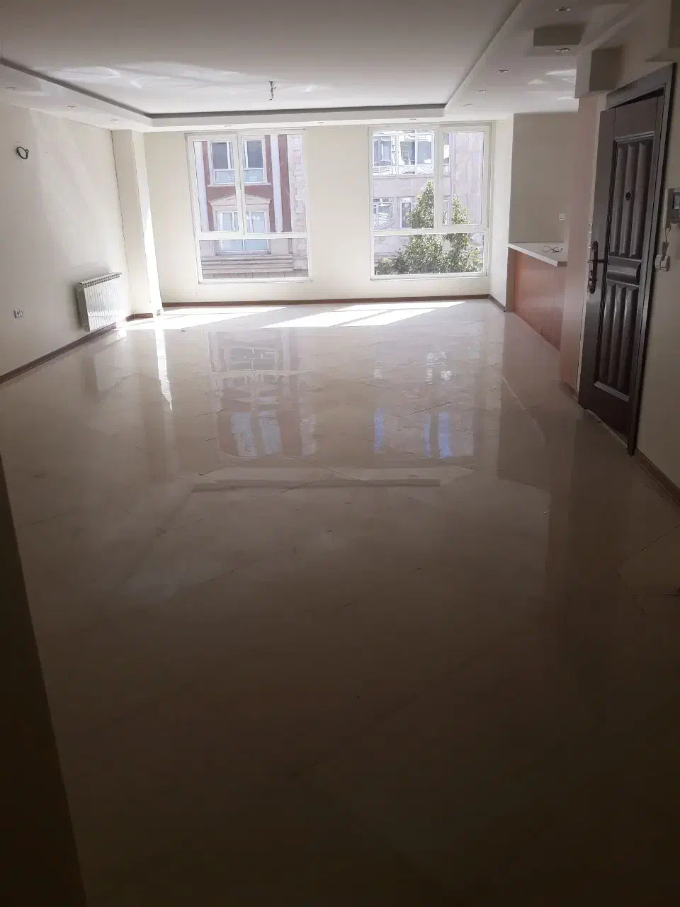 ** ۱۸۰ متر ۳خ فول آریافر گلدیس **