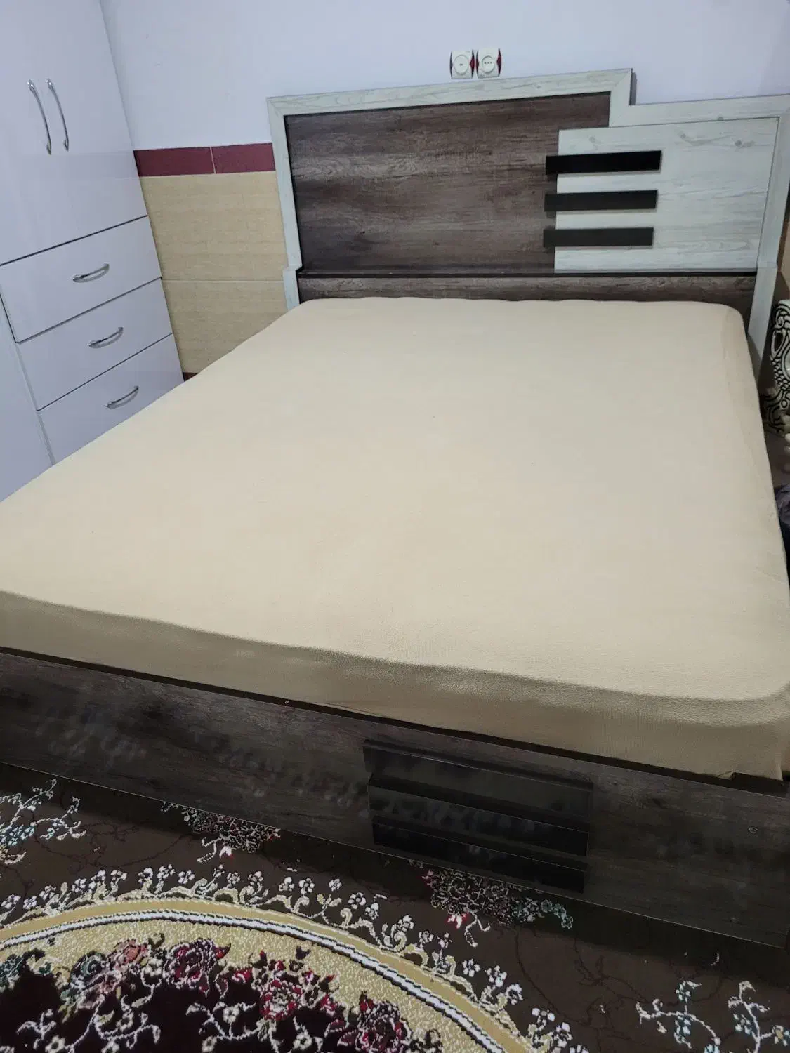 تخت دونفره|تخت و سرویس خواب|هرسین, |دیوار