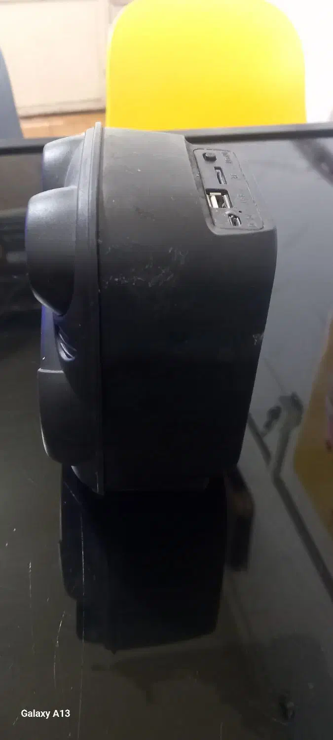 یه اسپیکر با صدای عالی بفروش میرسد|پخش‌کننده همراه|کرمان, |دیوار