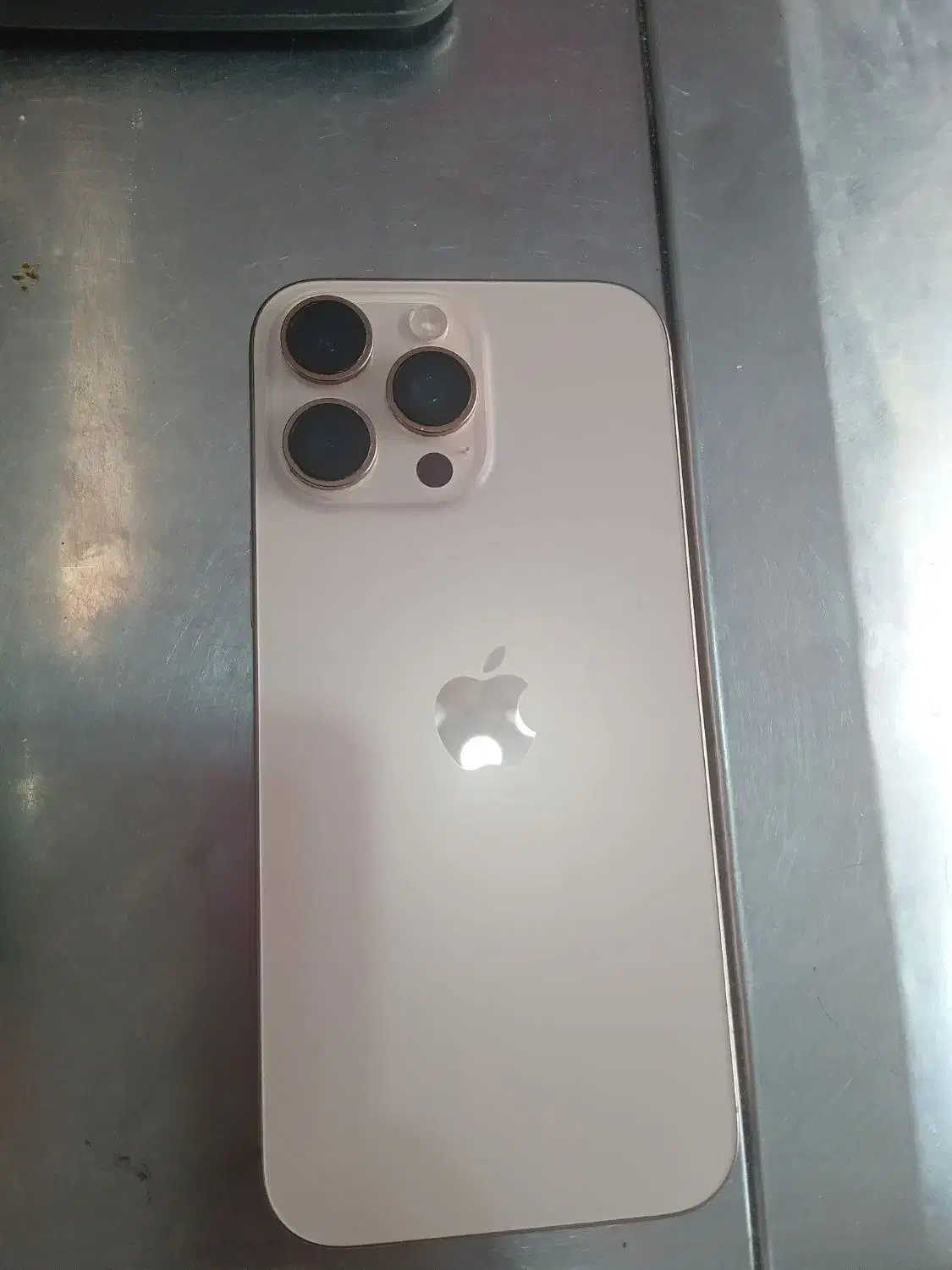اپل iPhone 16 Pro Max با حافظهٔ ۲۵۶ گیگابایت|موبایل|شاهین‌شهر, شهرک گلدیس|دیوار