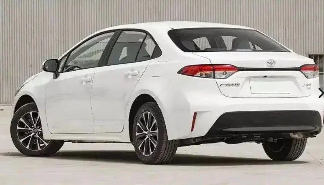 تویوتا لوین هیبرید ۱۸۰۰|خودرو سواری و وانت|چالوس, |دیوار