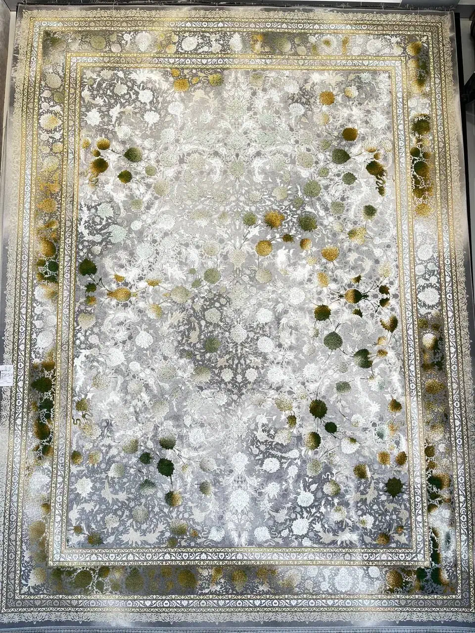 فروش فرش با شرایط استثنایی دنیای طرح و رنگ دلنشین|فرش|ایذه, |دیوار