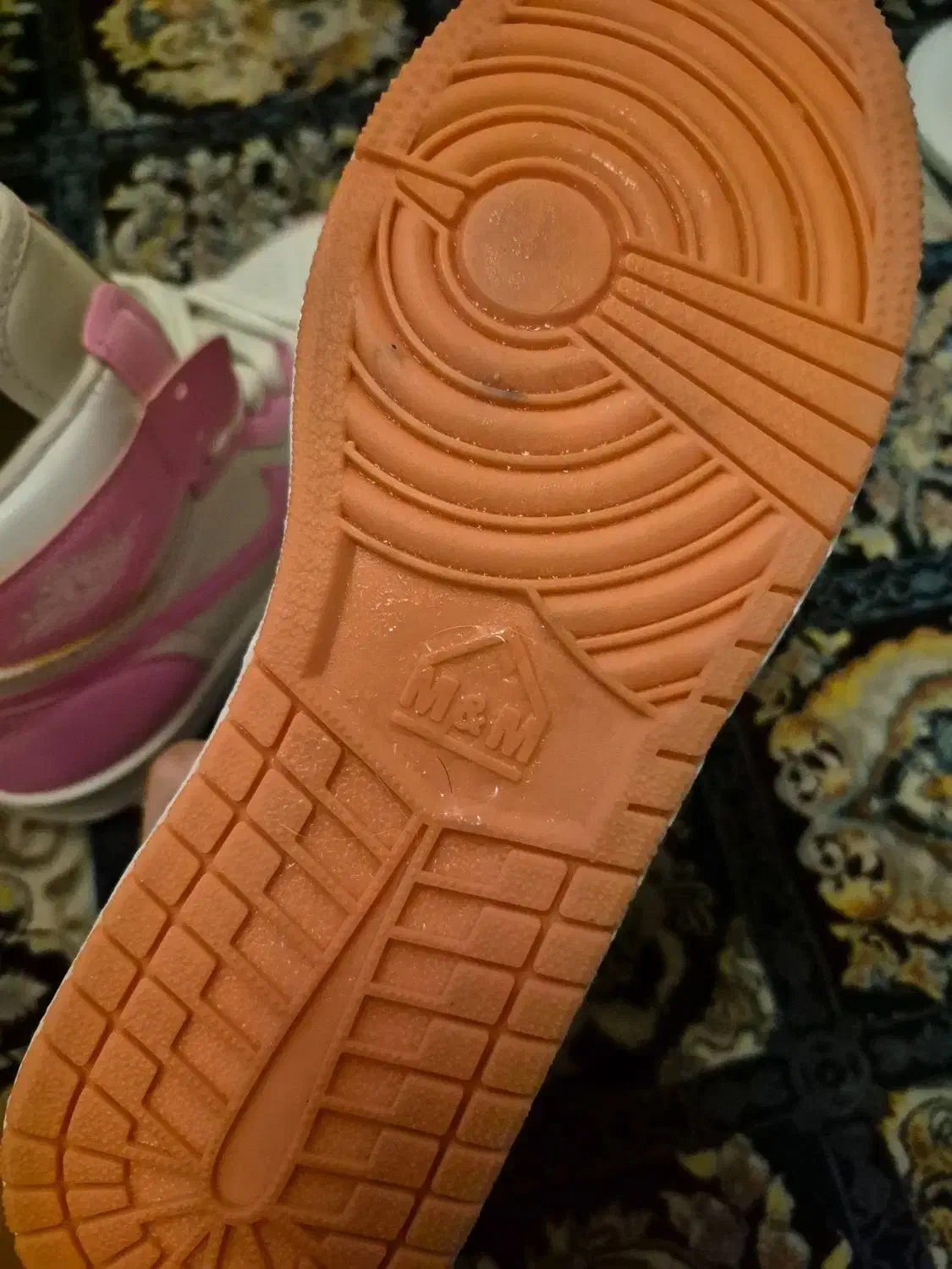 کتونی|کیف، کفش، کمربند|تهران, نیروی هوایی (پیروزی)|دیوار