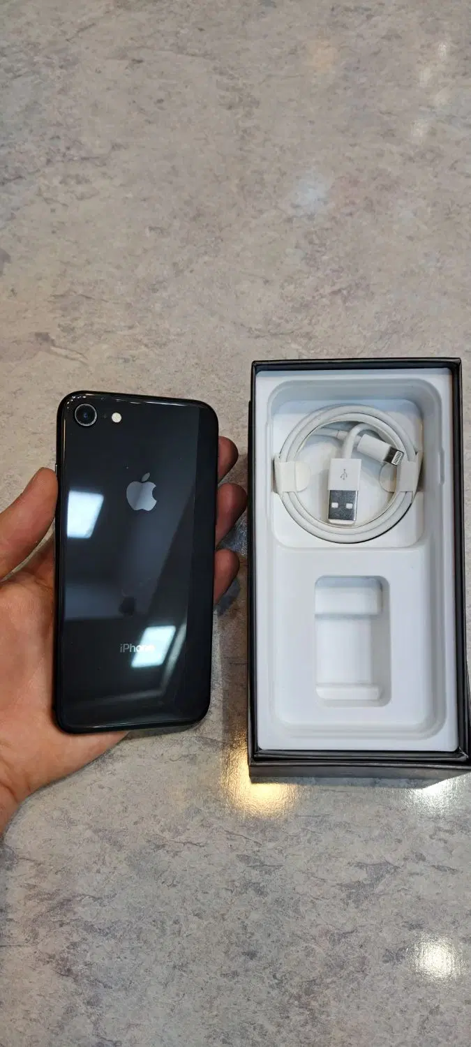 iphone 8 64|موبایل|تهران, جنت‌آباد جنوبی|دیوار