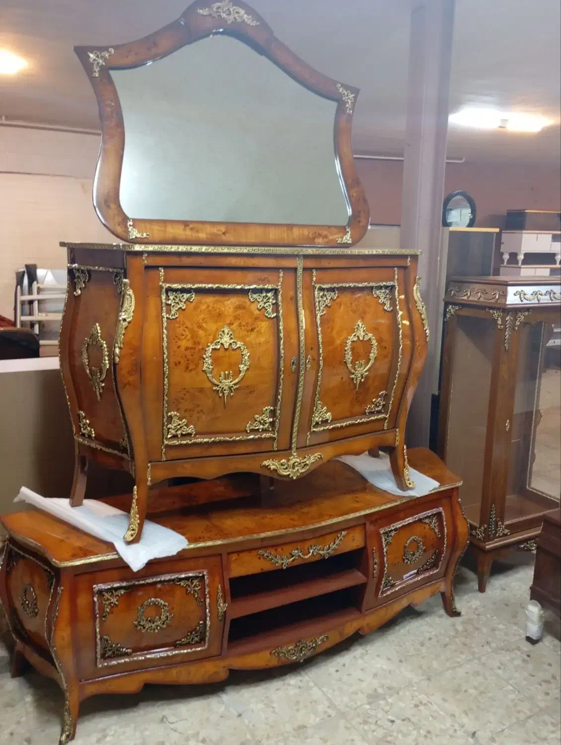 انواع کنسول و میز تی وی مازول خرید با چک بلند مدت|بوفه، ویترین، کنسول|اردبیل, |دیوار