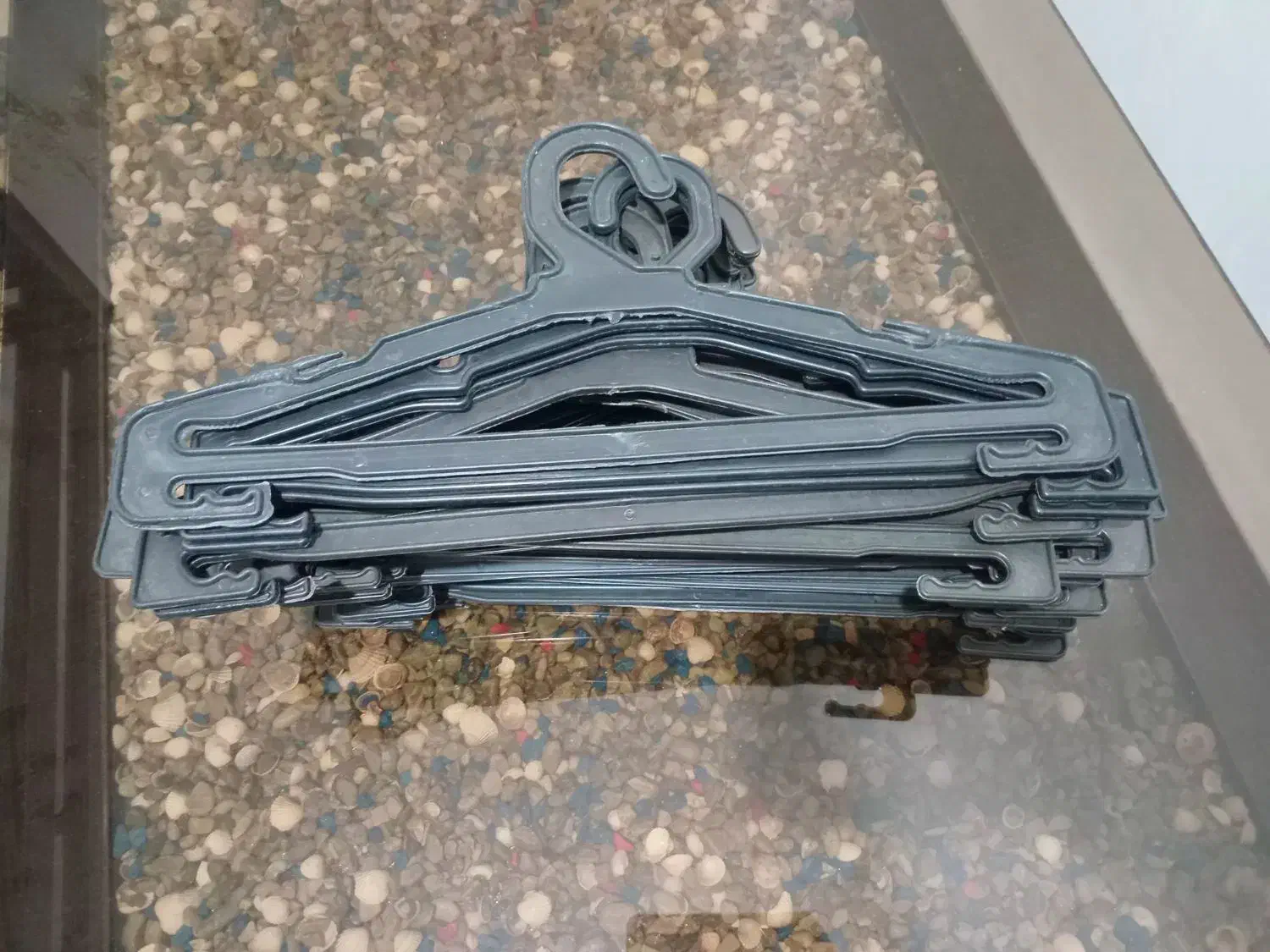 ۲۸ عدد چوب رختی  دونه ۵ هزار|بندرخت و رخت‌آویز|دهلران, |دیوار