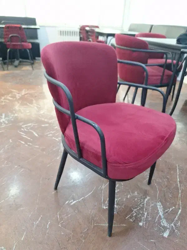 میز و صندلی کافه رستوران برند پاچو|کافیشاپ و رستوران|تهران, خزانه|دیوار