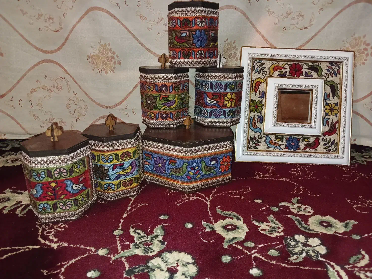 سرویس هفت سین دست بافت ( گلیمی ) ۱۱ میلیون|گلیم، جاجیم، گبه|سیرجان, |دیوار