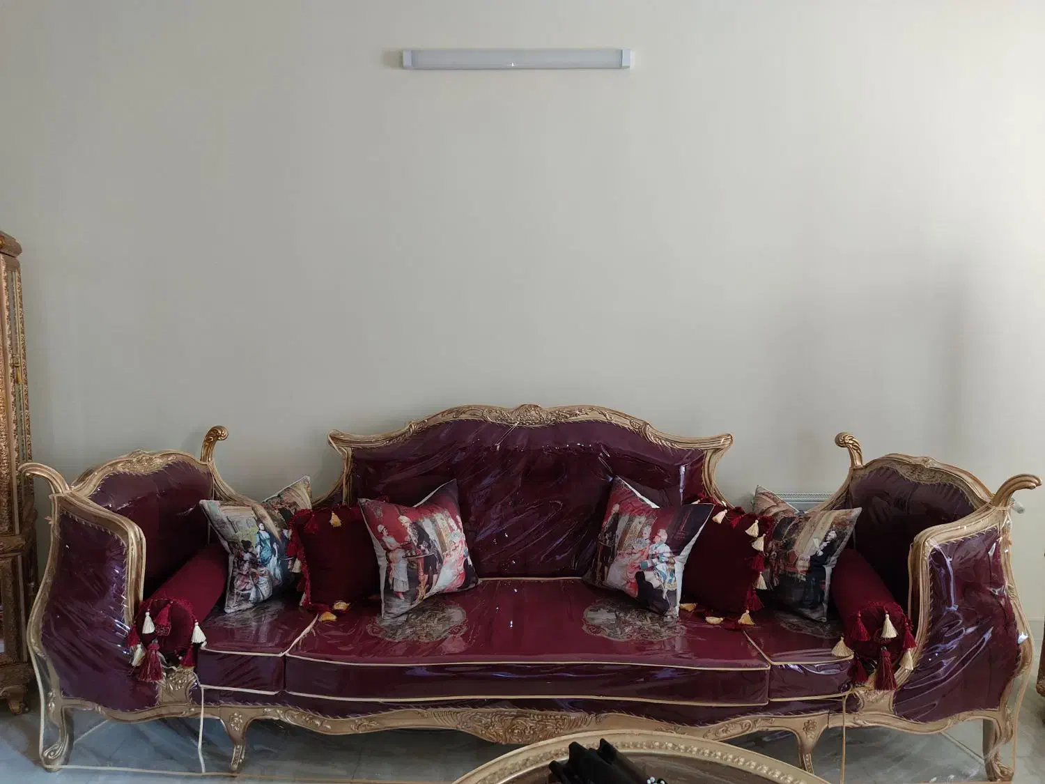 مبلمان سلطنتی خرچنگی|مبلمان خانگی و میز عسلی|اصفهان, برزان|دیوار