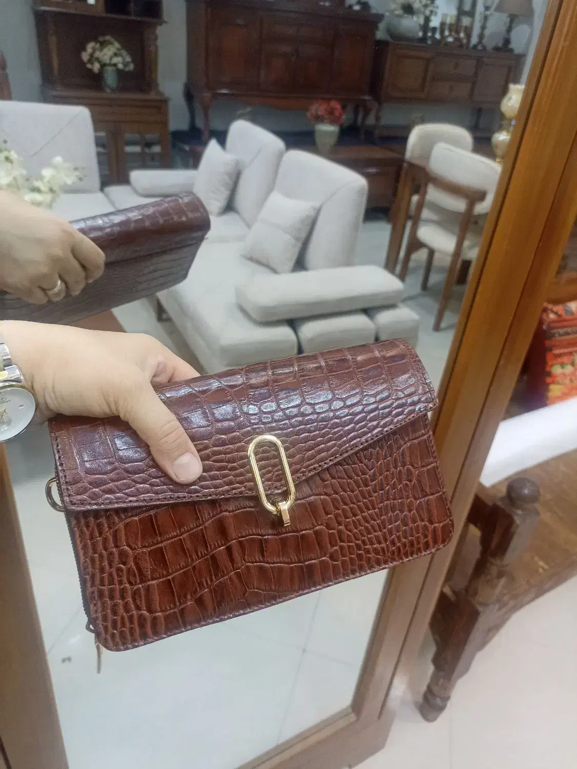 کیف های چرم مناسب روز زن|کیف، کفش، کمربند|کرمانشاه, |دیوار