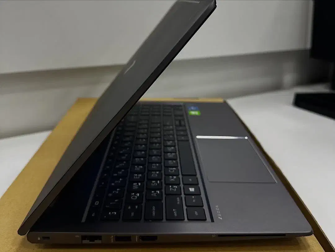 لپ تاپ حرفه ای نسل یازده تمییز در حد hp zedbook G8|رایانه همراه|بابل, |دیوار