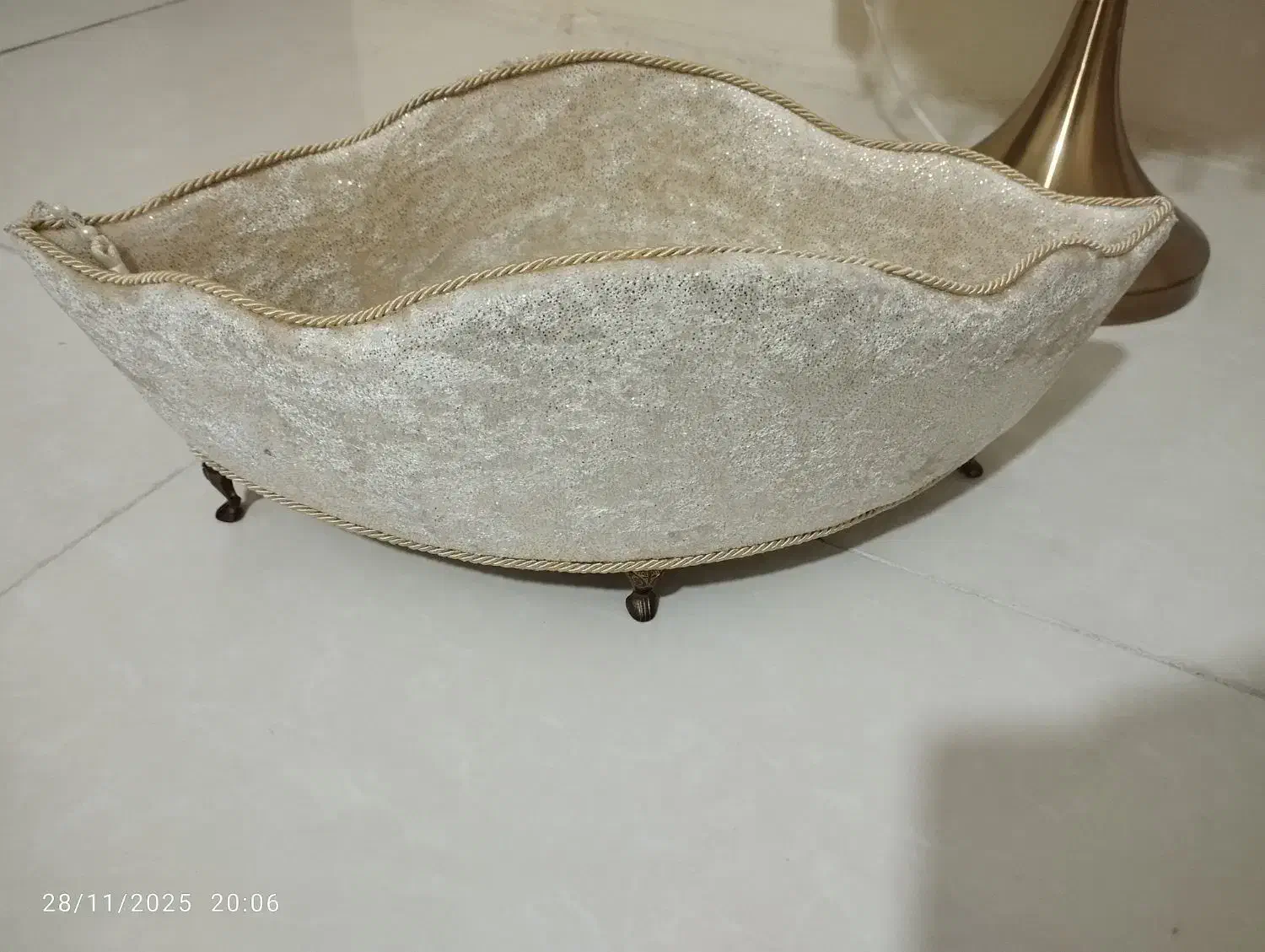 سرویس اتاق خواب|تخت و سرویس خواب|پرند, فاز ۶|دیوار