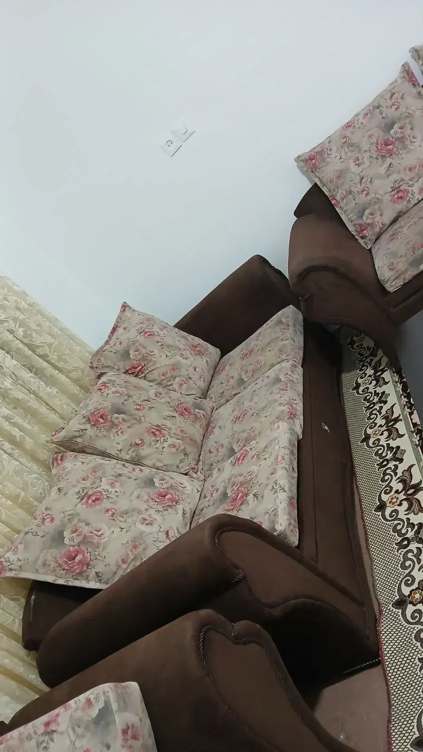 مبل راحتی ۷ نفره|مبلمان خانگی و میز عسلی|نظرآباد, نظرآباد|دیوار