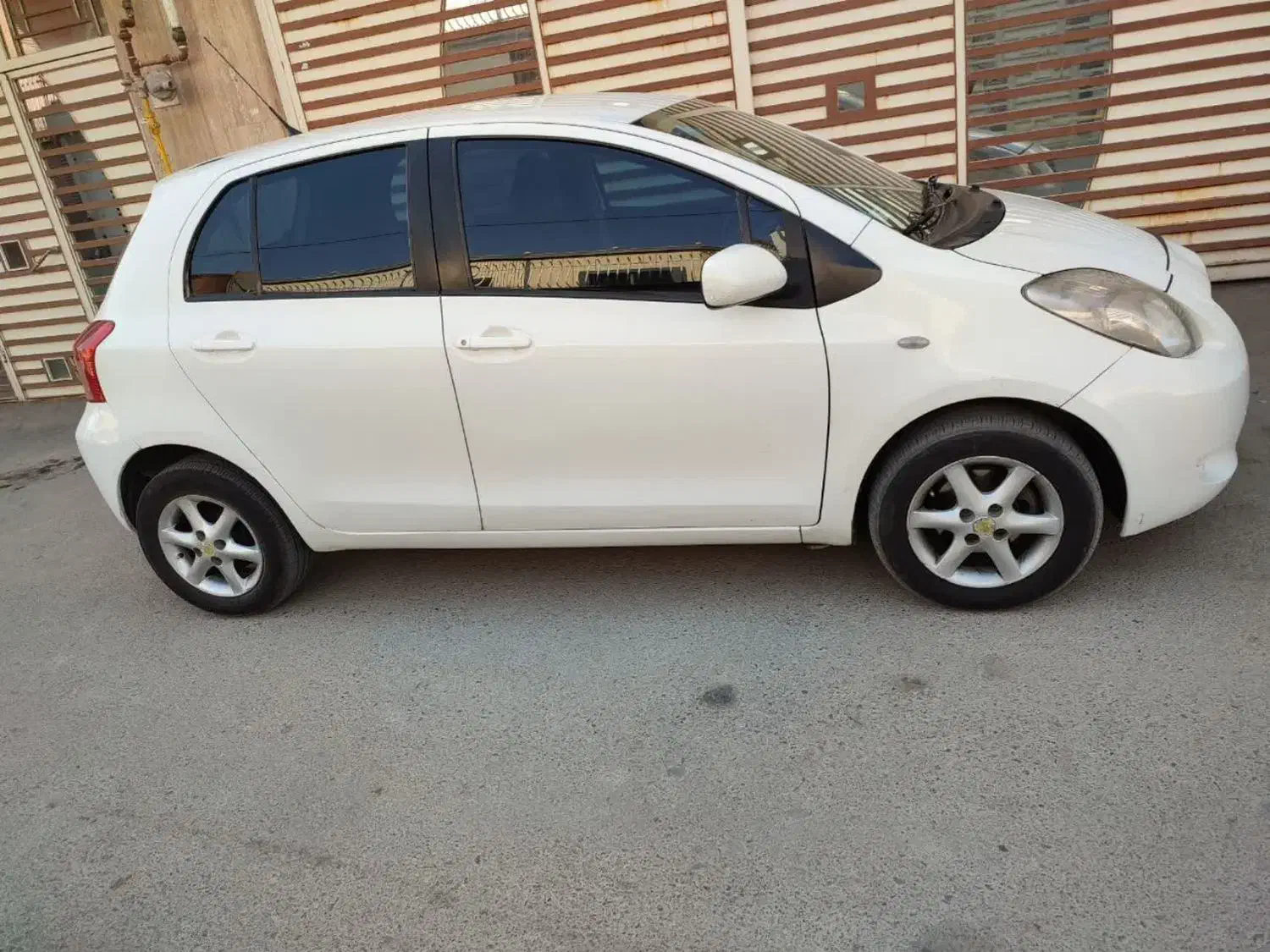 تویوتا یاریس هاچبک 1300cc، مدل ۲۰۰۸|خودرو سواری و وانت|برخوار, |دیوار