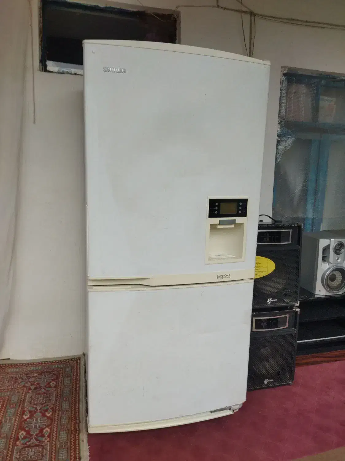 یخچال فریزر جادار وکاملا سالم ضد برفک و خونه روشنه|یخچال و فریزر|گنبد کاووس, |دیوار