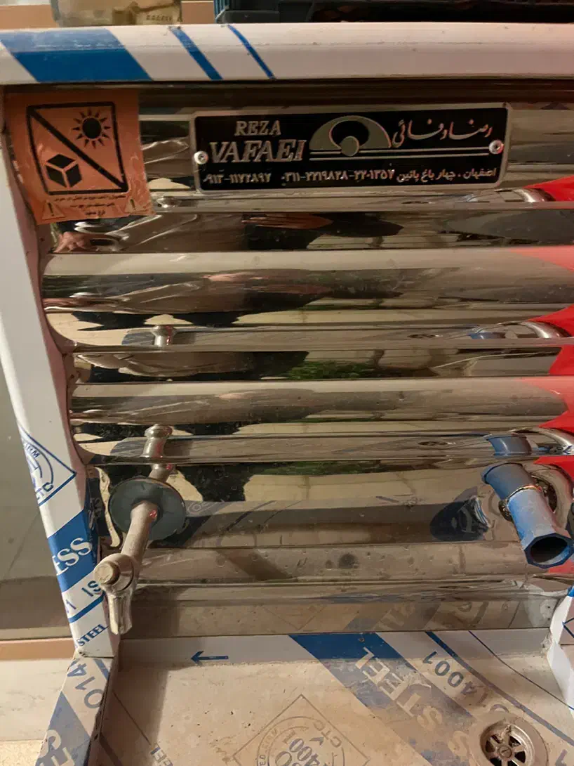 یک عدد بخاری صنعتی و یک دستگاه اب سردکن|بخاری، هیتر، شومینه|نجفآباد, قلعه سفید|دیوار