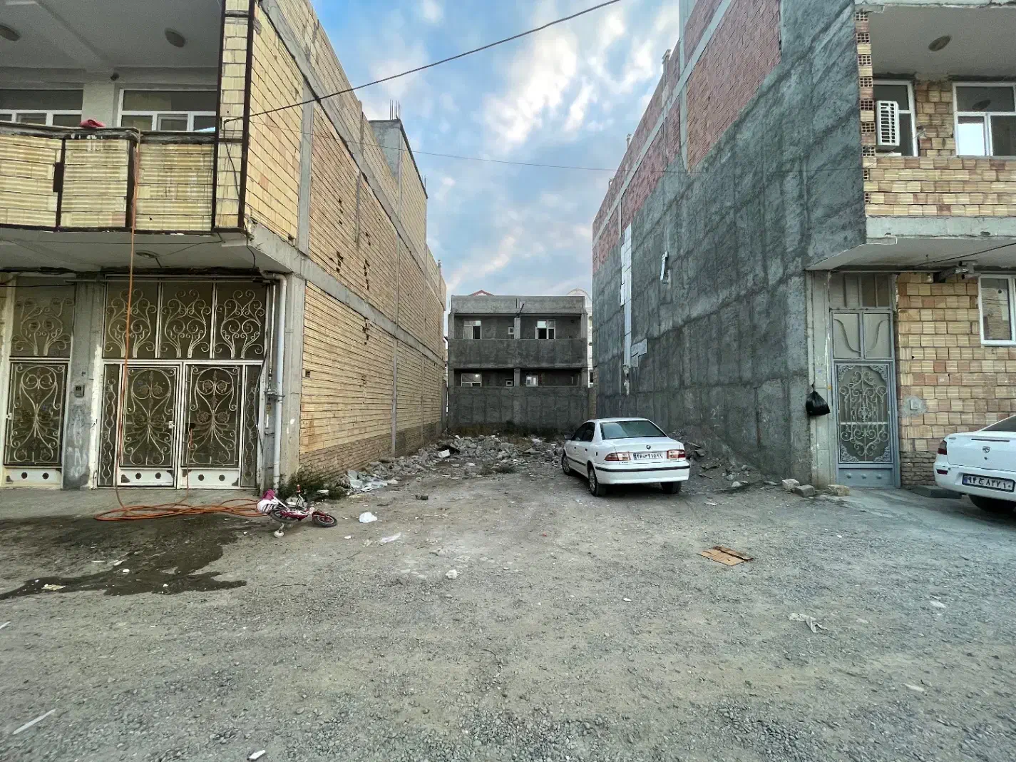 زمین مسکونی ورود به منزل پشت بیمارستان شهدا|فروش زمین و ملک کلنگی|پارس‌آباد, |دیوار