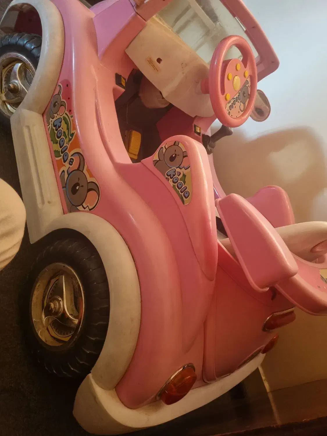 ماشین شارژی|اسباببازی بچه|بومهن, |دیوار