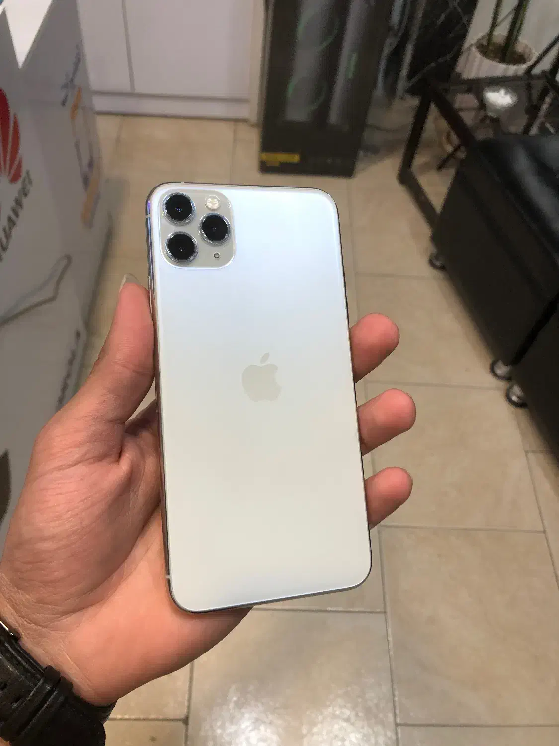 iPhone 11 pro max|موبایل|سبزوار, ولیعصر (نجار آباد)|دیوار
