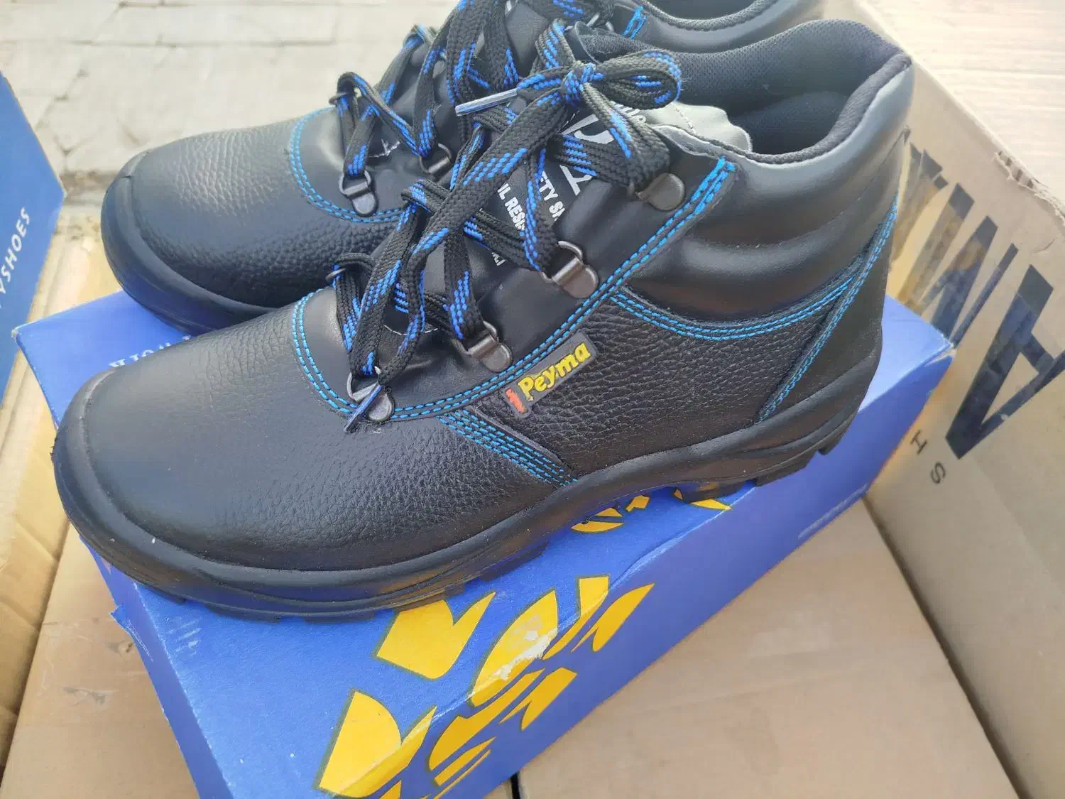 کفش ایمنی 42|کیف، کفش، کمربند|کرمانشاه, |دیوار