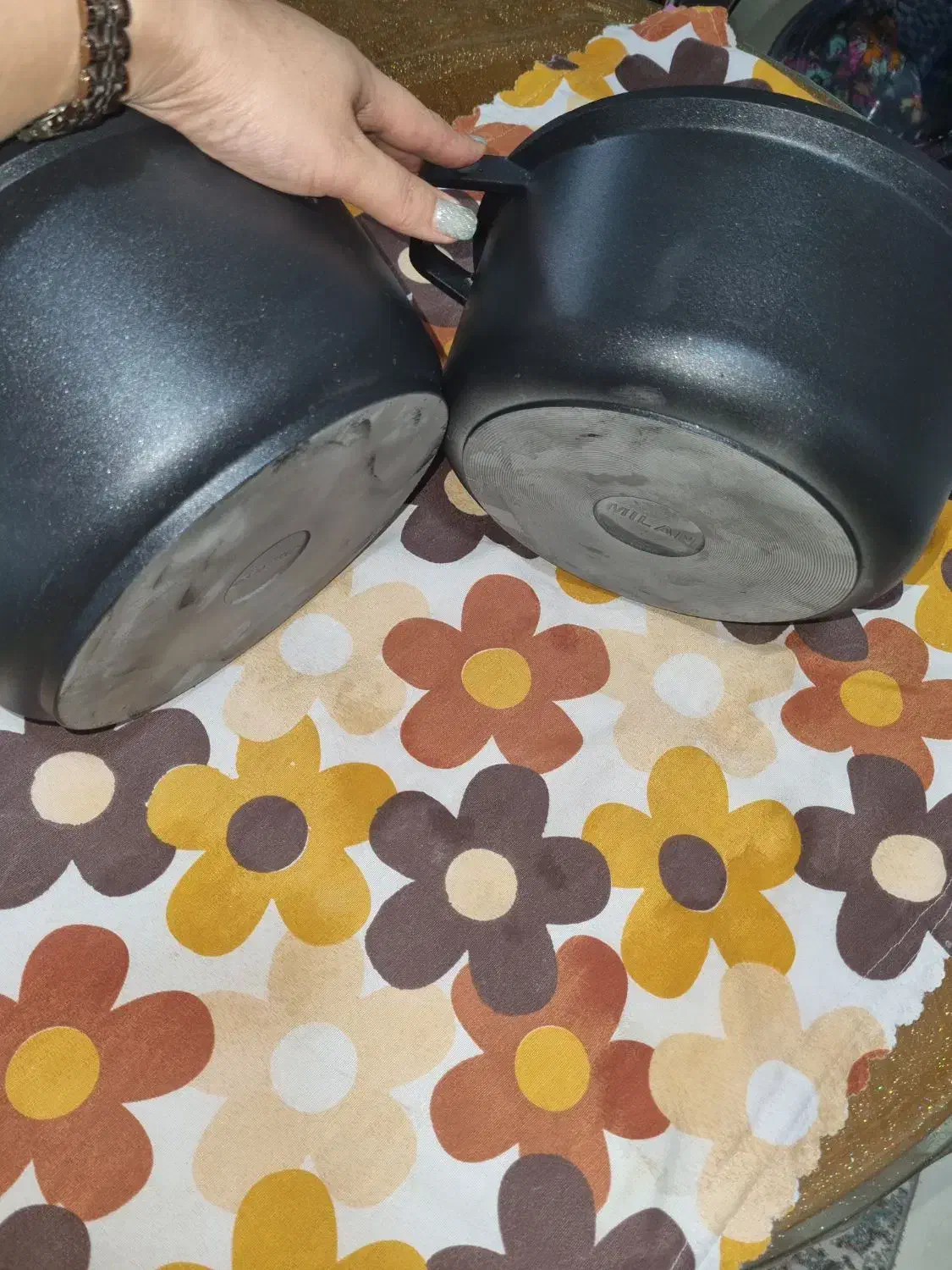 قابلمه چدن|ظروف پخت‌وپز|مشهد, جاهد شهر|دیوار