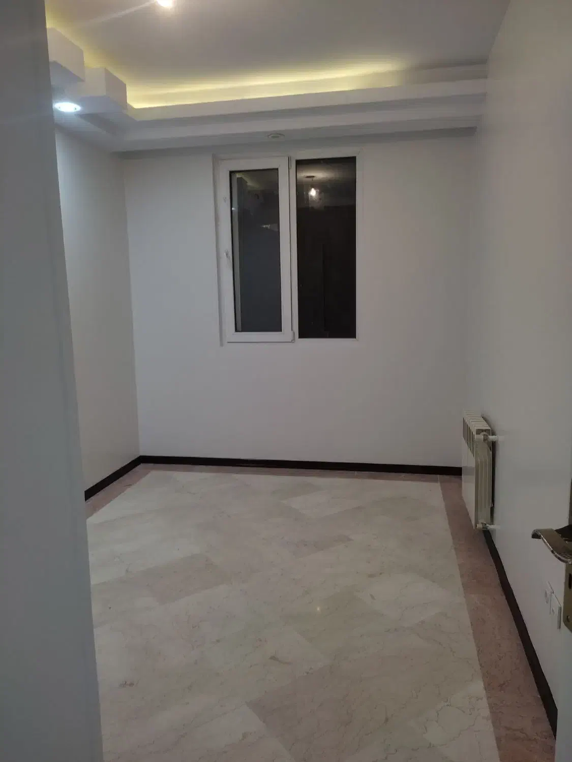 102 متر 8 ساله فول ، فرعی دنج طاهری تهرانپارس