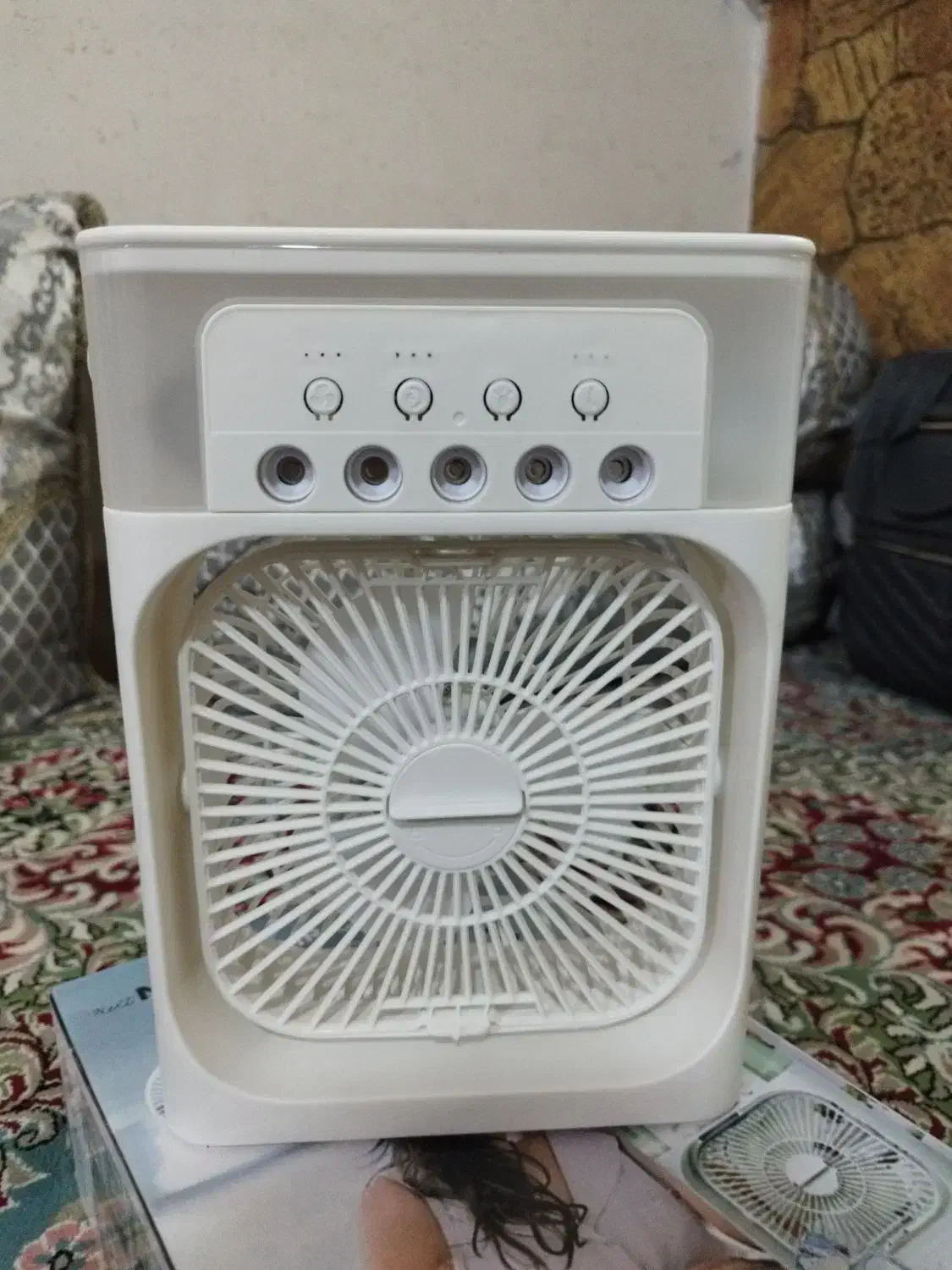 پنکه رومیزی|پنکه و تصفیه‌کنندهٔ هوا|گلبهار, شهر جدید گلبهار|دیوار