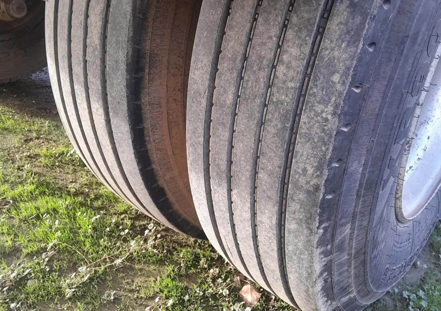 لاستیک|خودرو سنگین|سرپل ذهاب, |دیوار