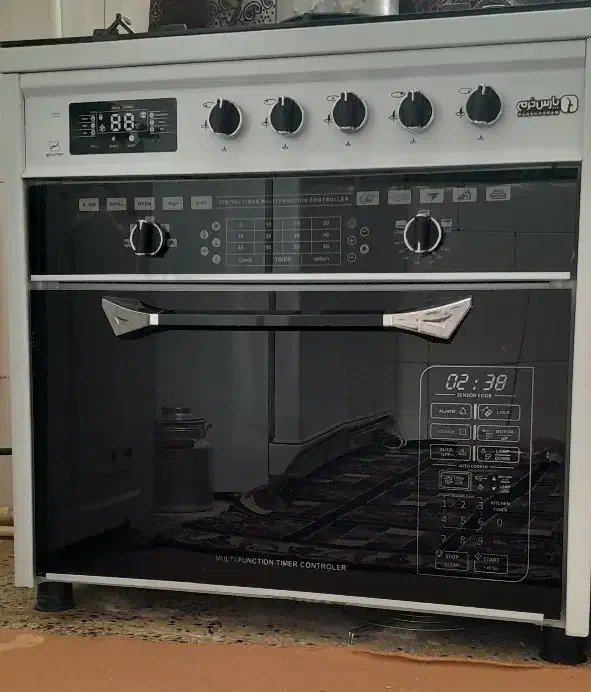 گاز طرح فر بسیار تمیز|اجاق گاز و لوازم برقی پخت‌وپز|دورود, |دیوار