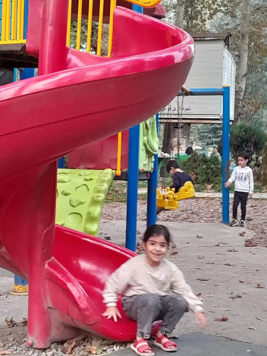 پرستار کودک|استخدام درمانی، زیبایی، بهداشتی|فومن, |دیوار