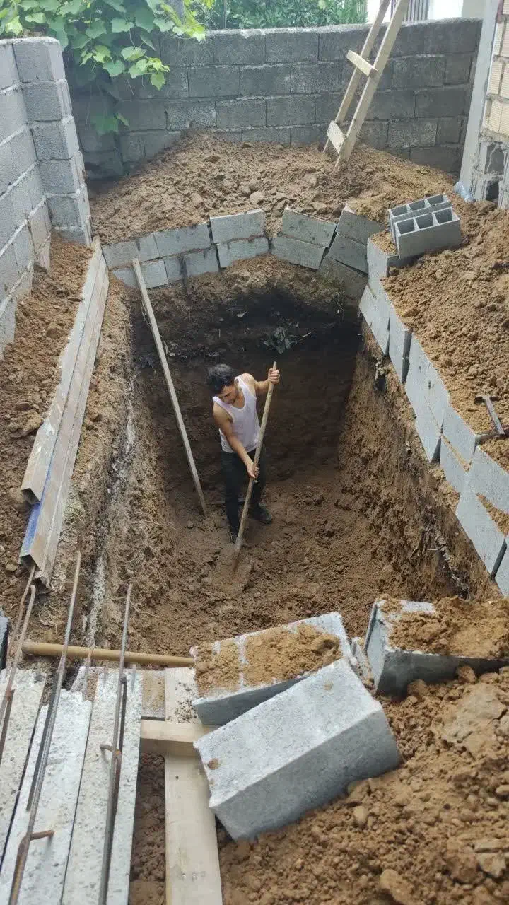 کنده کاری چاه فاضلاب|خدمات پیشه و مهارت|لاهیجان, انقلاب|دیوار