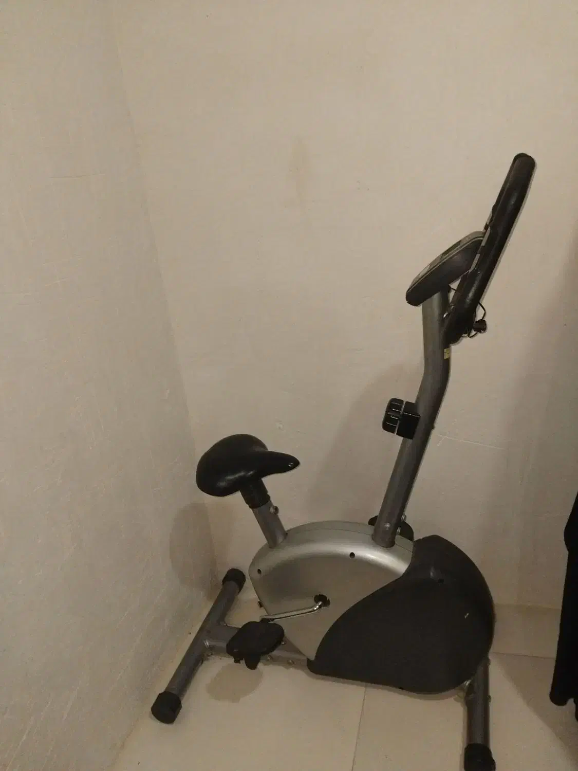 دوچرخه ثابت هوشمند|دوچرخه، اسکیت، اسکوتر|اهواز, نادری|دیوار