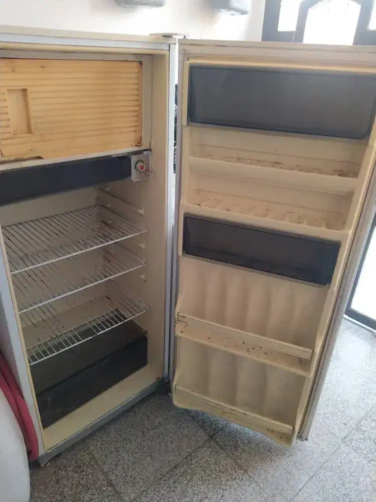 لباسشویی دوقلو سانی ویخچال کارکرده|ماشین لباسشویی و خشککن لباس|صدرا-فارس, فاز ۲|دیوار