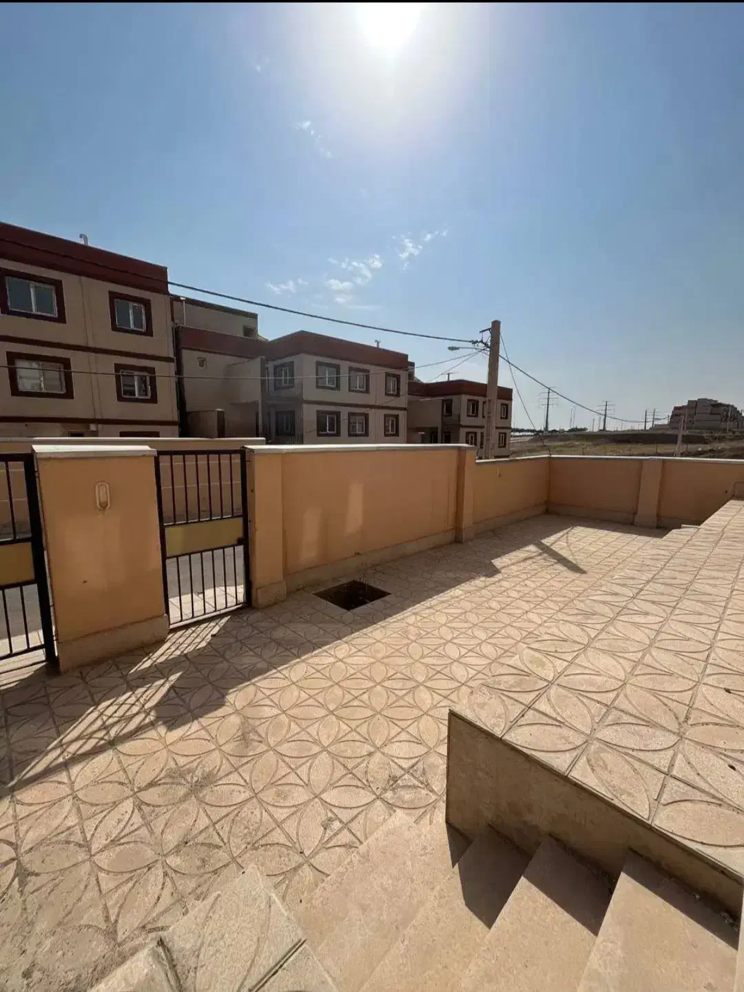 سهندساران عرصه تسویه فول امکانات روبروی مترو|فروش آپارتمان|هشتگرد, شهرک ریحانه|دیوار
