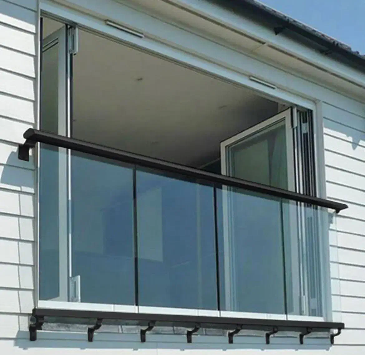 بالکن شیشه ای ریلی ، فول ویو عایق صدا و گردو غبار|مصالح و تجهیزات ساختمان|کرج, شهرک اوج|دیوار