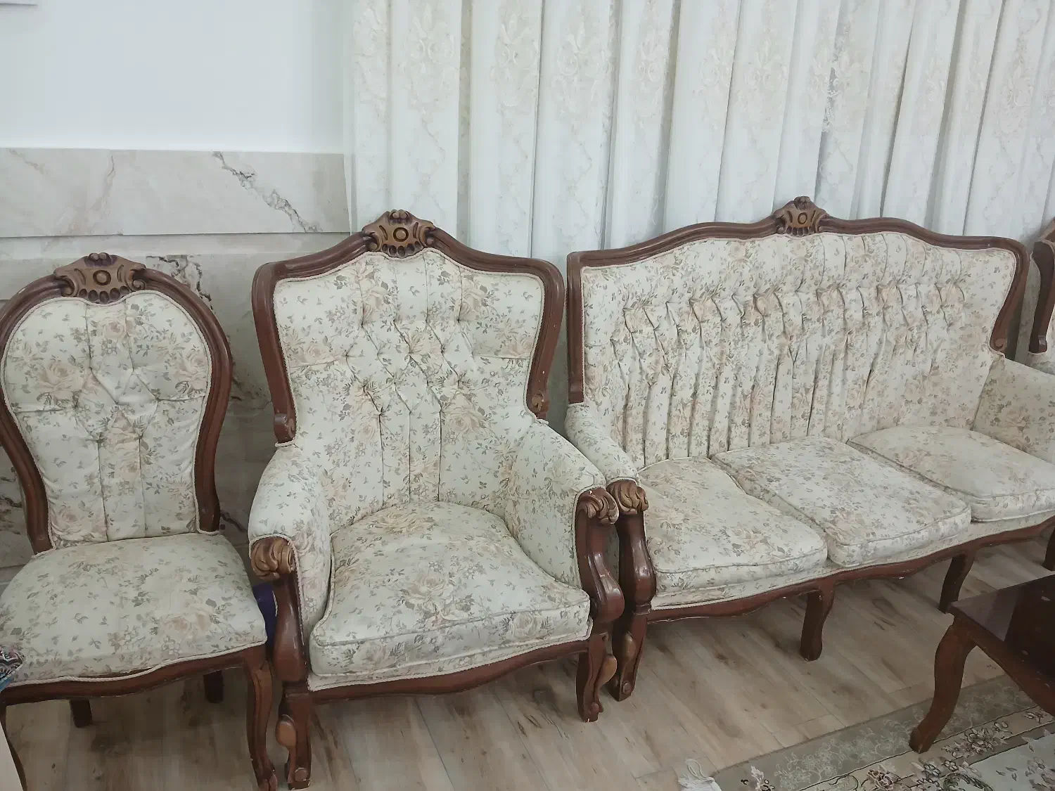 فروش مبل ۹نفره سلطنتی|مبلمان خانگی و میز عسلی|نهبندان, |دیوار