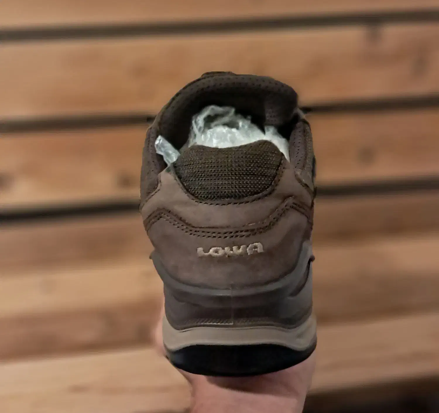 کتونی کوهنوردی و طبیعت گردی  اورجینال لوا سایز ۴۴|کوهنوردی و کمپینگ|تهران, تجریش|دیوار