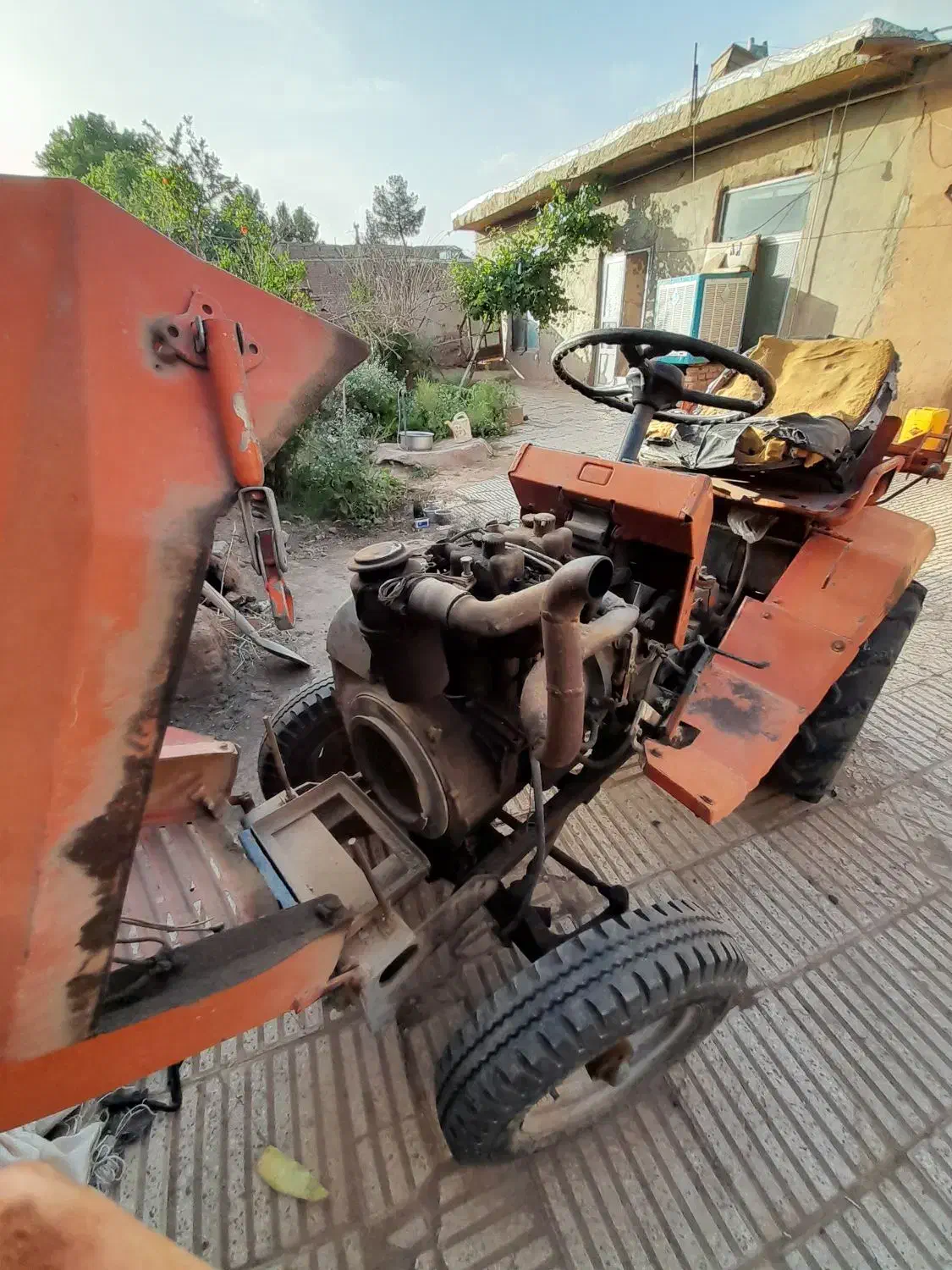 تراکتور کوچک|ماشین‌آلات صنعتی|باشتین, |دیوار