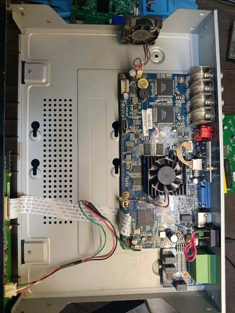 تعمیرفوری دوربین مداربستهDVR/NVRانواع مودم \شاهدیه|دوربین مداربسته|یزد, |دیوار