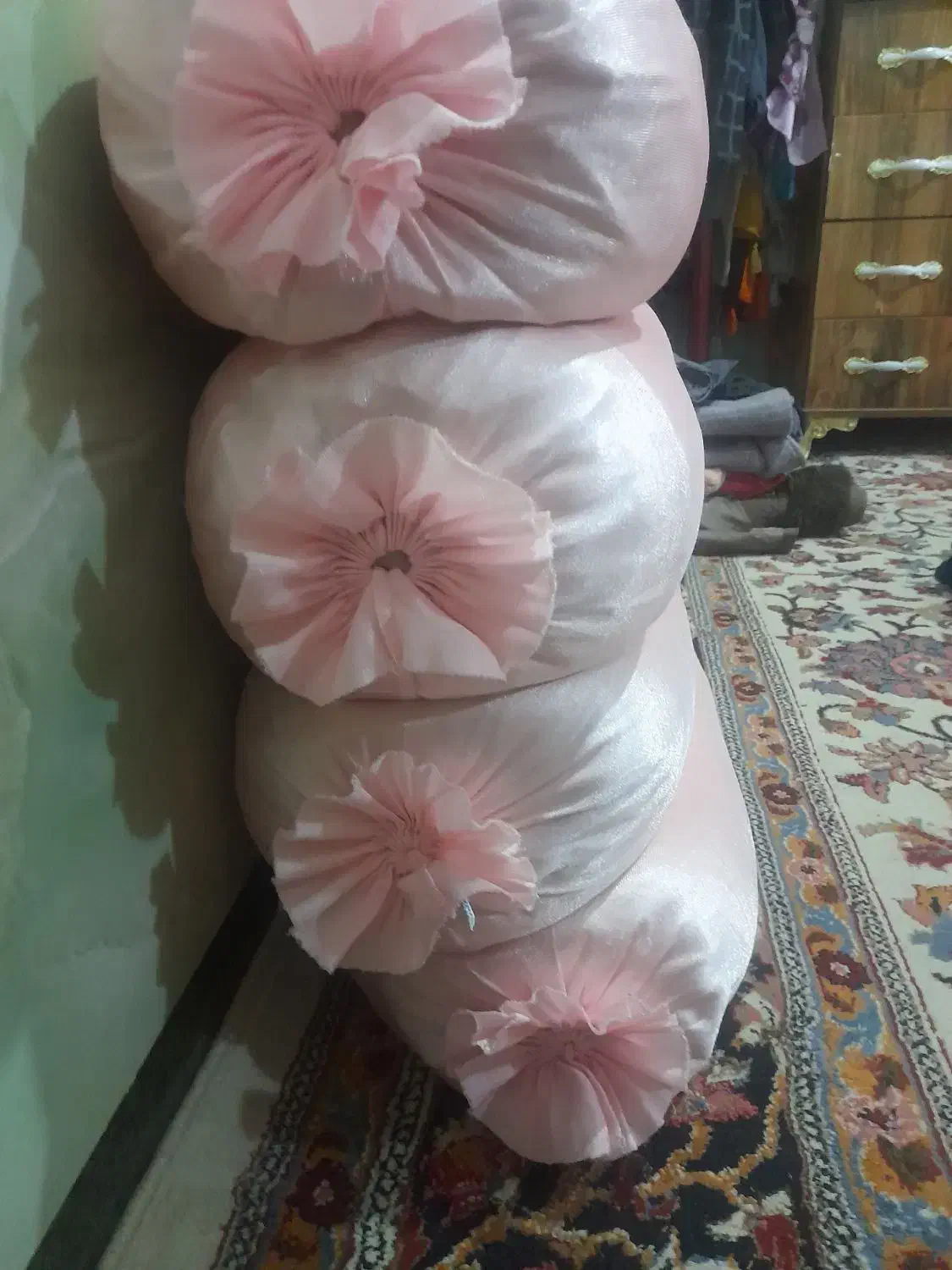 بالشت لوله ای پر|رختخواب، بالش، پتو|کرمانشاه, |دیوار