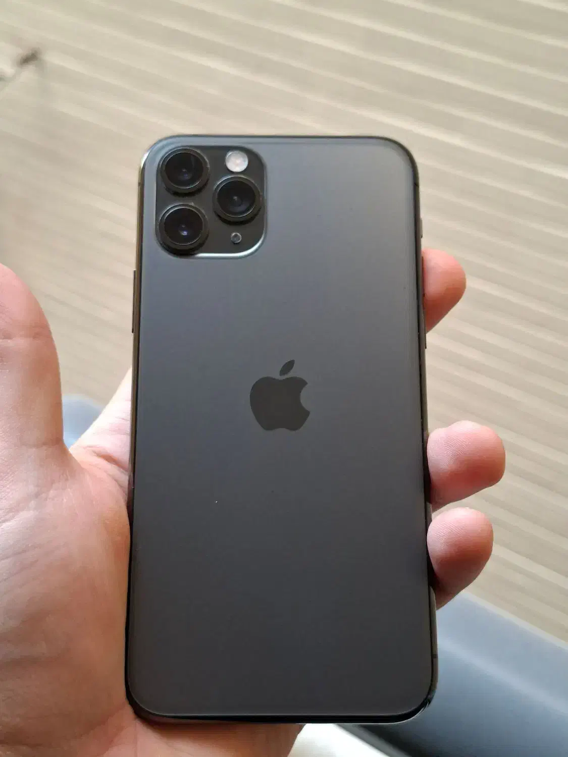 ایفون ۱۱ پرو سلامت باتری ۸۵ فابریک|موبایل|اصفهان, خواجو|دیوار