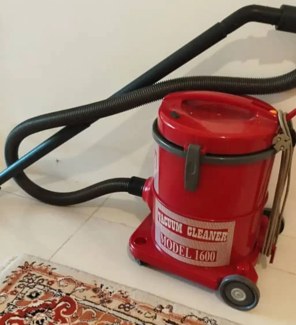 یک عدد جارو برقی|جاروبرقی، جارو شارژی، بخارشو|شیراز, آزادگان|دیوار