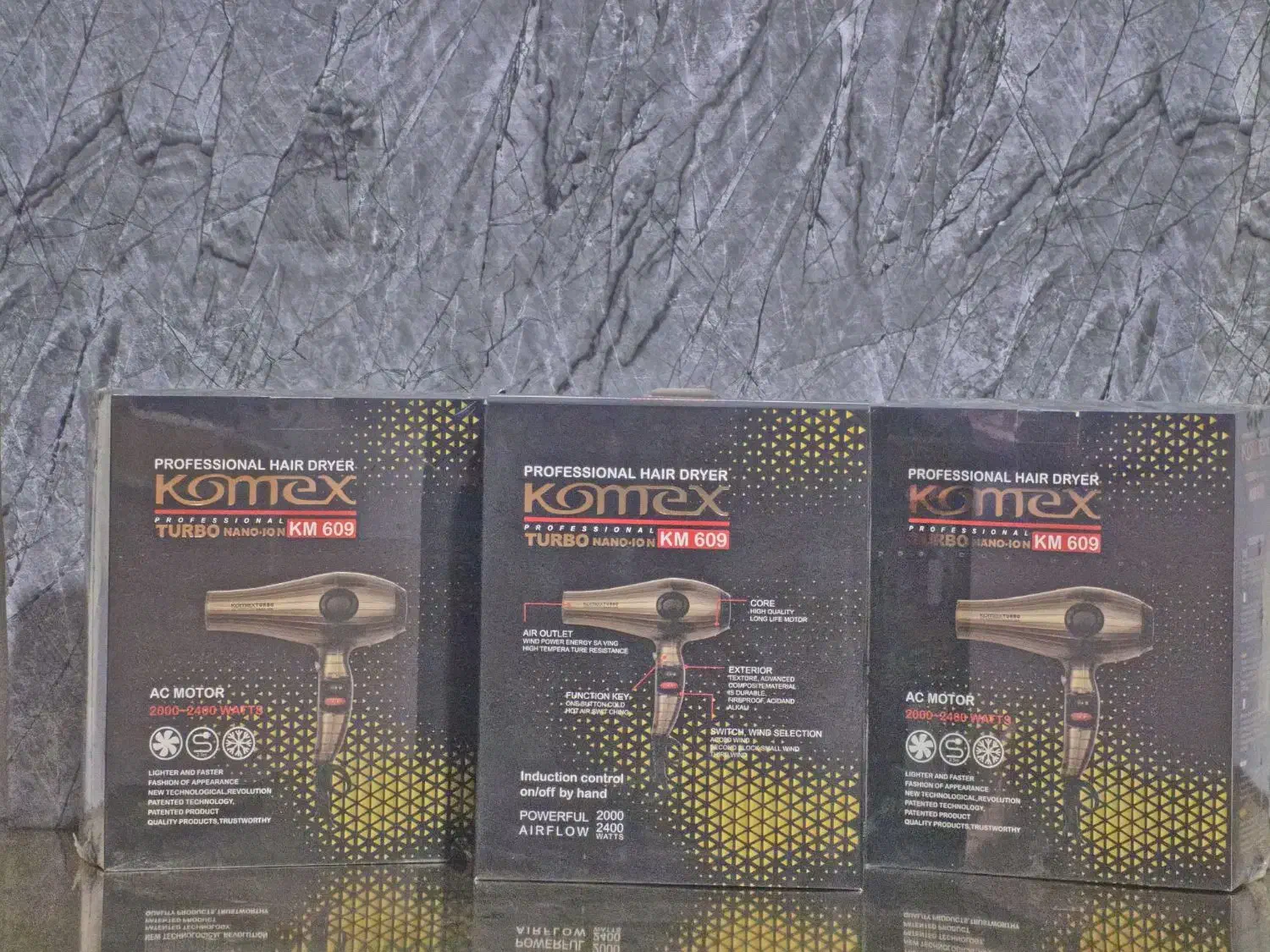 سشوار کومکس|آرایشی، بهداشتی، درمانی|میاندوآب, |دیوار